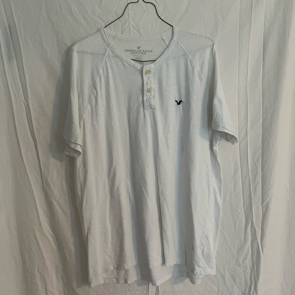 American eagle 1/4 button t shirt